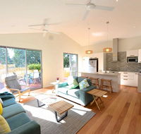 Sunny Blinco Street House - Lennox Head Accommodation