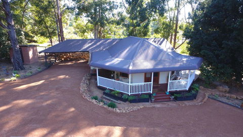 Quiet Escapes Cottages - Lennox Head Accommodation 0