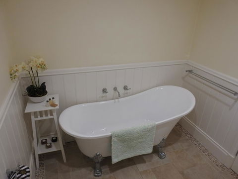 Quiet Escapes Cottages - Lennox Head Accommodation 7