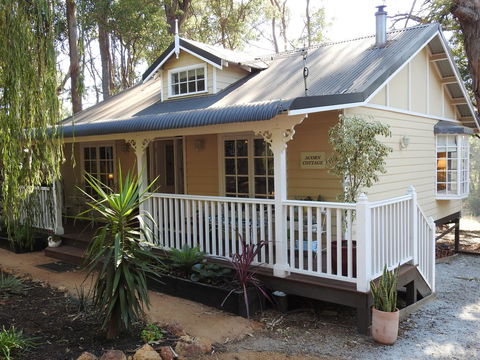 Quiet Escapes Cottages - Lennox Head Accommodation 3