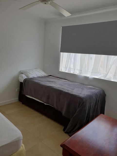 DIANELLA Budget Rooms Happy Place To Stay - Lennox Head Accommodation 2