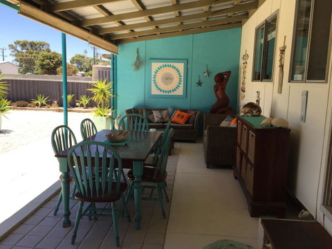 Aqua Shack Jurien Bay - Lennox Head Accommodation 4