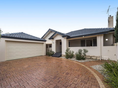 Luxury Federation Style Home - Sleeps 10 - Lennox Head Accommodation 18