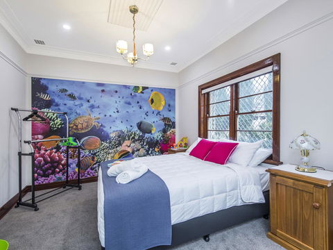Luxury Federation Style Home - Sleeps 10 - Lennox Head Accommodation 10