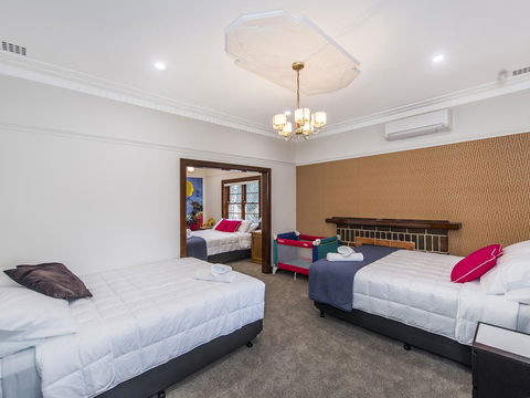 Luxury Federation Style Home - Sleeps 10 - Lennox Head Accommodation 11