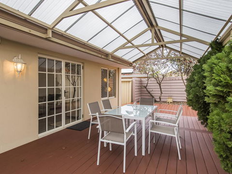 Luxury Federation Style Home - Sleeps 10 - Lennox Head Accommodation 15
