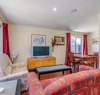 Brilliant neat convenient family-friendly house - Lennox Head Accommodation