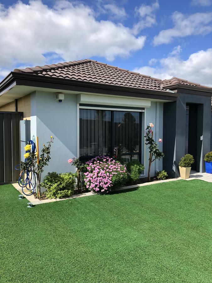 Leda WA Lennox Head Accommodation