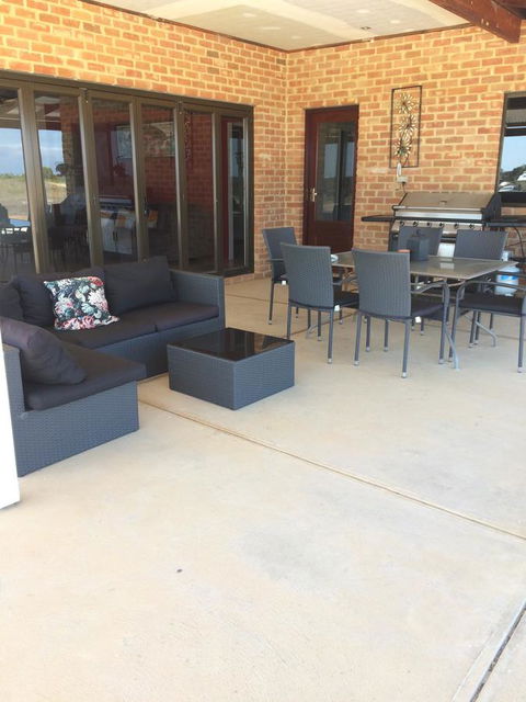 Ocean View Homestead - Lennox Head Accommodation 1