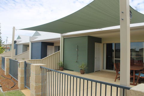 Seas The Day - Jurien Bay - Lennox Head Accommodation 14