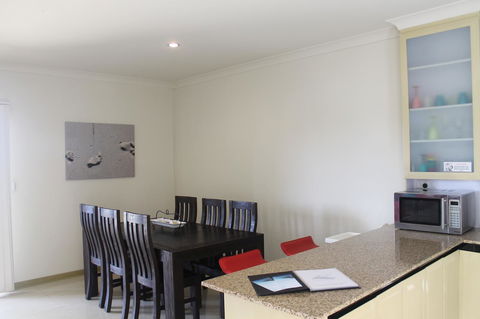 Seas The Day - Jurien Bay - Lennox Head Accommodation 2