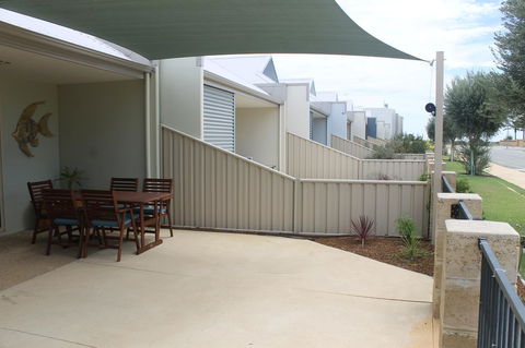 Seas The Day - Jurien Bay - Lennox Head Accommodation 6