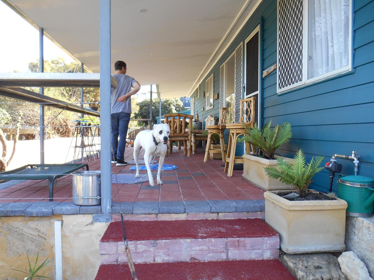Singleton WA Lennox Head Accommodation