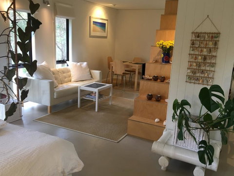 DESIGNER'S STUDIO - Lennox Head Accommodation 17