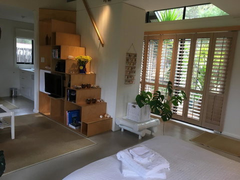 DESIGNER'S STUDIO - Lennox Head Accommodation 4