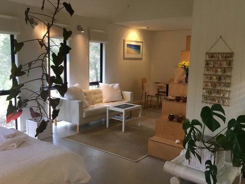 DESIGNER'S STUDIO - Lennox Head Accommodation 15