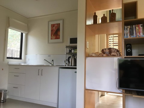 DESIGNER'S STUDIO - Lennox Head Accommodation 6