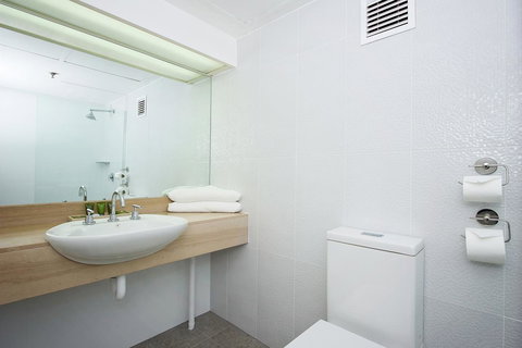 Best Western Plus Hotel Lord Forrest - Lennox Head Accommodation 12