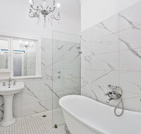 Heart of Claremont Gem - Free WiFi - Lennox Head Accommodation