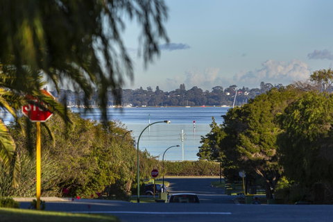 Como Executive Apartment - Lennox Head Accommodation 21
