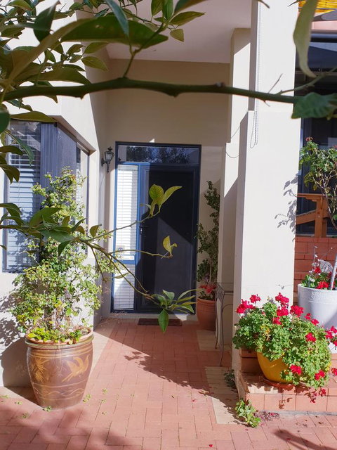 Como Executive Apartment - Lennox Head Accommodation 3