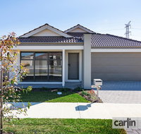 The Kingsleys Place  Piara Waters - Lennox Head Accommodation
