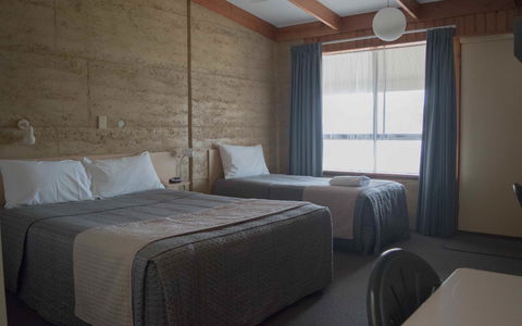 Hopetoun Motel & Chalet Village - Lennox Head Accommodation 1
