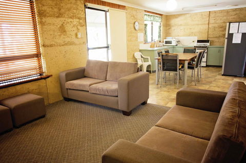 Hopetoun Motel & Chalet Village - Lennox Head Accommodation 8