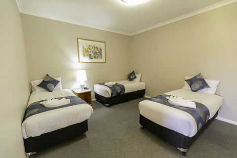 Esplanade Hotel Busselton - Lennox Head Accommodation 2