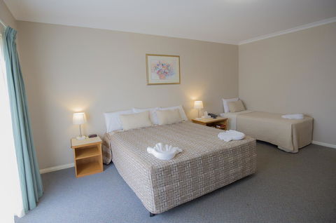 Esplanade Hotel Busselton - Lennox Head Accommodation 38