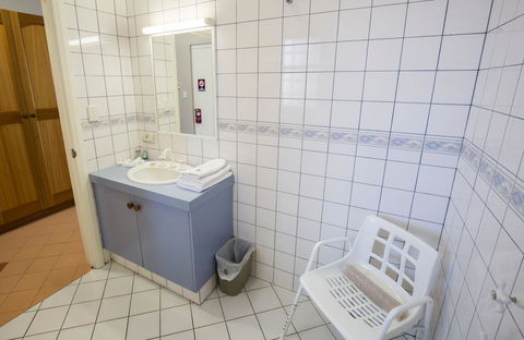Esplanade Hotel Busselton - Lennox Head Accommodation 39