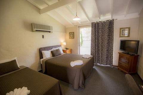Esplanade Hotel Busselton - Lennox Head Accommodation 40