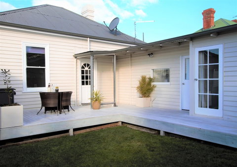 Horlock House - Lennox Head Accommodation 9