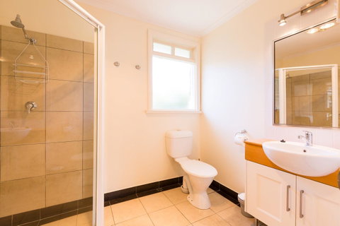 Graham Apartments - Lennox Head Accommodation 34