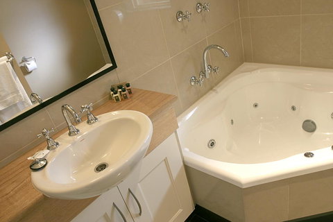 Graham Apartments - Lennox Head Accommodation 41