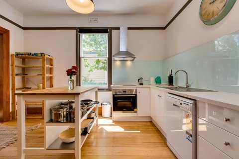 Rosehaven Cottage - Lennox Head Accommodation 2