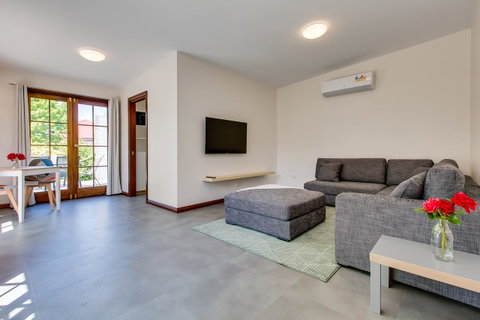 Rosehaven Cottage - Lennox Head Accommodation 4