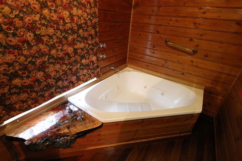 Kerrellie Cottages 2, 4 & 8 Reid Street - Lennox Head Accommodation 11