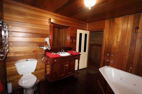 Kerrellie Cottages 2, 4 & 8 Reid Street - Lennox Head Accommodation 25