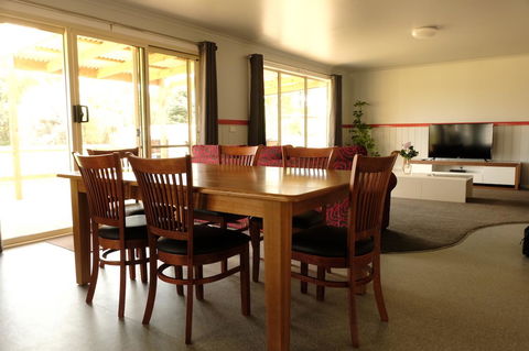The Crays Accommodation - Lennox Head Accommodation 13