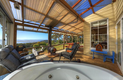 Island View Spa Cottage - Lennox Head Accommodation 8