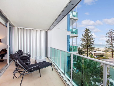 Nirvana By The Sea - Lennox Head Accommodation 1
