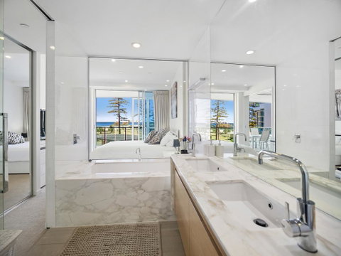 Nirvana By The Sea - Lennox Head Accommodation 3