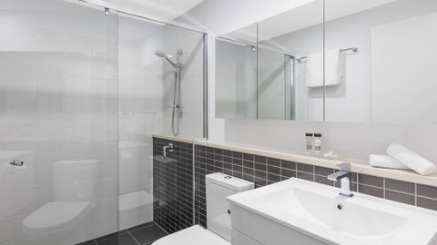 Oaks Brisbane Woolloongabba Suites - Lennox Head Accommodation 2