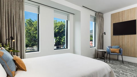 Oaks Cairns Hotel - Lennox Head Accommodation 2