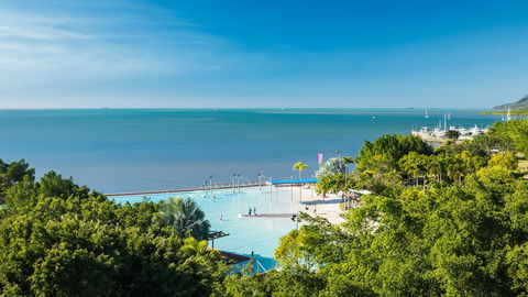 Oaks Cairns Hotel - Lennox Head Accommodation 1