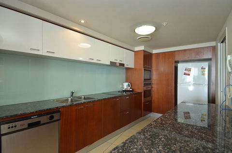Ocean And Waterway View, 34th Floor, Chevron Renaissance - Lennox Head Accommodation 3