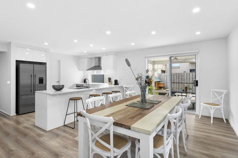 OCEAN BREEZE Family Home - Lennox Head Accommodation 1