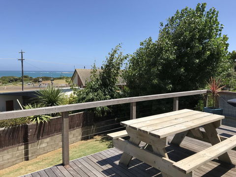 OCEAN VIEWS - Lennox Head Accommodation 2