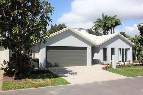 Oceans Edge Reef Retreat - Lennox Head Accommodation 2